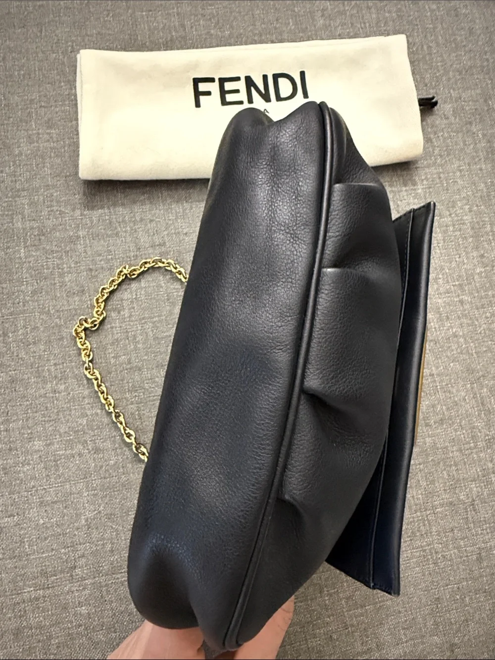 Fendi please closure design